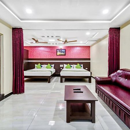 מלון טירופאטי Treebo Sripadha Residency Alipiri Road מראה חיצוני תמונה