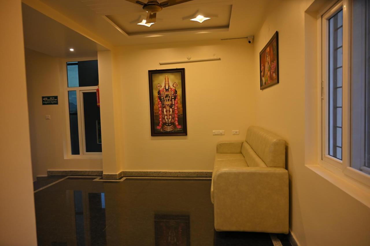 מלון טירופאטי Treebo Sripadha Residency Alipiri Road מראה חיצוני תמונה