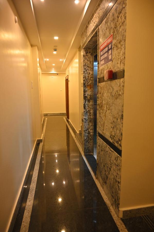 מלון טירופאטי Treebo Sripadha Residency Alipiri Road מראה חיצוני תמונה