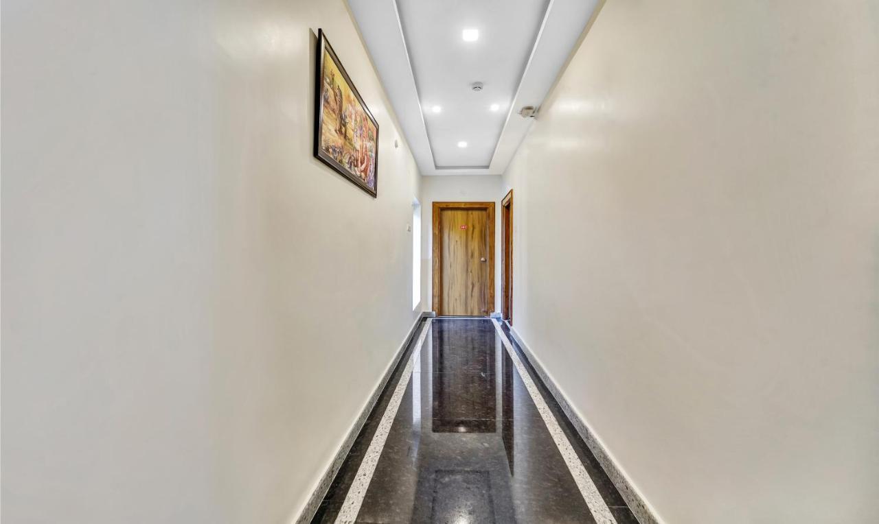 מלון טירופאטי Treebo Sripadha Residency Alipiri Road מראה חיצוני תמונה